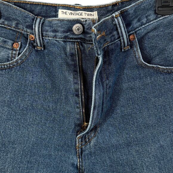 Levi’s SZ 25 Jean Shorts Frayed Hems Zip-Fly Hi-Rise by The Vintage Twin Blue - Picture 2 of 6